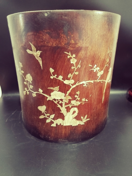 旧藏，老黄花梨笔筒。