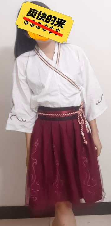 一年前淘宝买的,没有穿过,洗过一次就一直放...