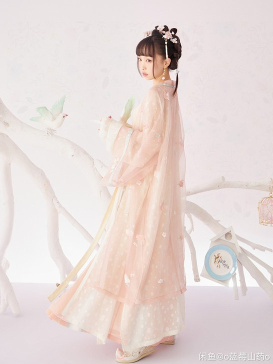 十三余小豆蔻儿[白桃乌龙]直领对襟长衫长褙...