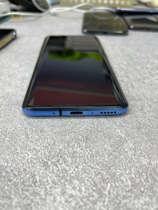 一加7pro，蓝色8+256g，成色9.8...
