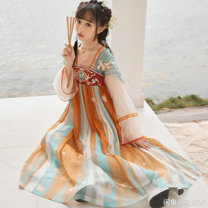 汉服出租 十三余遇见神鹿 正的S码