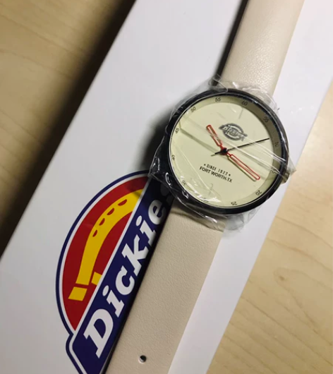 Dickies女士手表⌚️前任之前送的 就...