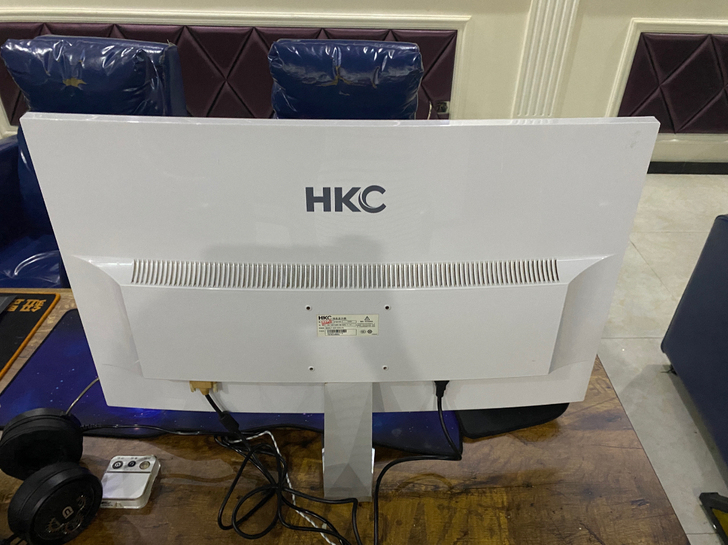 HKC寸液晶电脑显示屏  na32C  很...