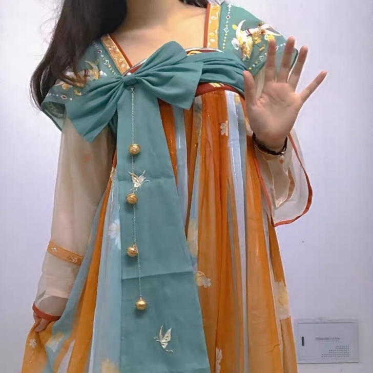 【特价】十三余瑶瑶公主汉服  全新带吊牌 ...