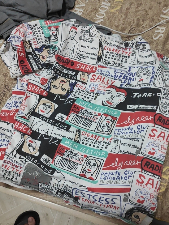 之前淘宝六十几买的 没怎么穿  太花了 便...