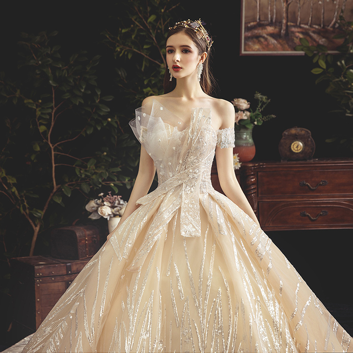 一字肩主婚纱2021新款大拖尾奢华抹胸森系...