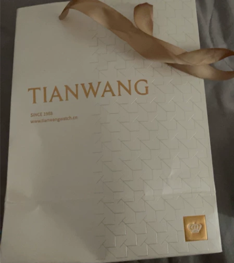 #惊喜礼物 [火][火][火]全新手表，单...