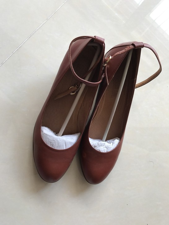 康莉 非百丽天美意 牛皮 女坡跟单鞋 39...