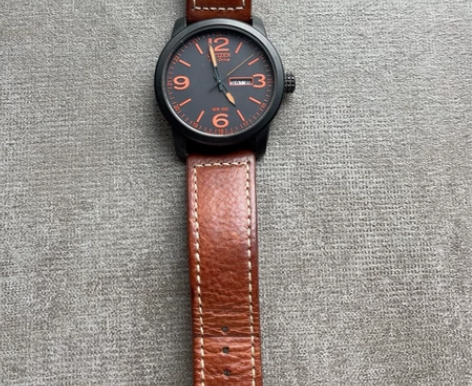 自用西铁城光动能橙色牛皮表带腕表，78成新...