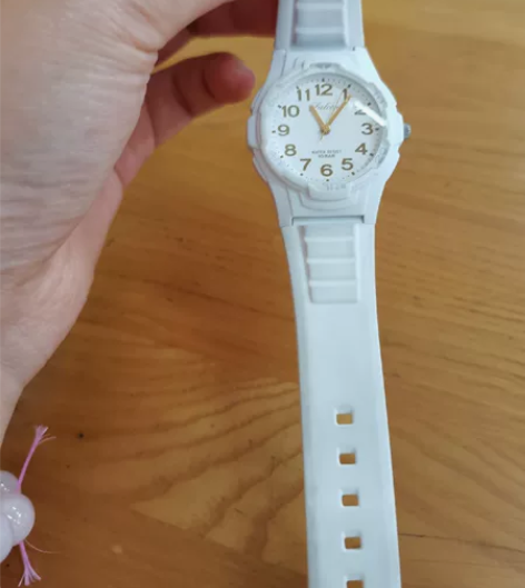 西铁城 猎鹰系列手表 白色 很好看 百搭 ...