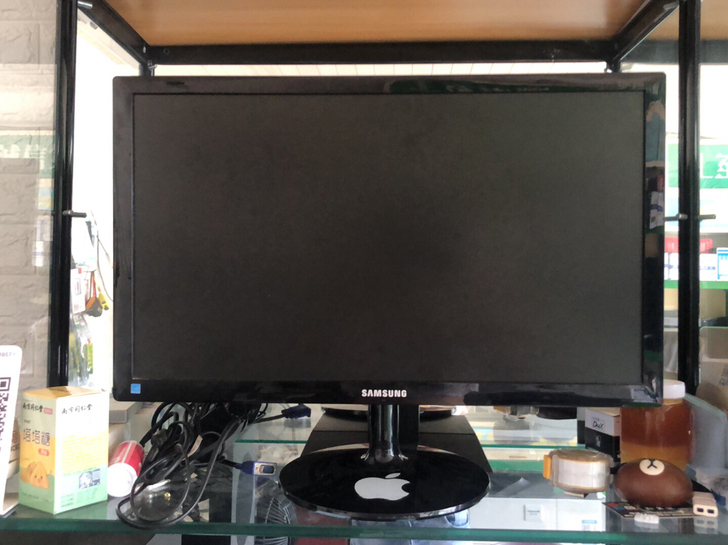 三星24寸显示器，S24C350L，无维修...