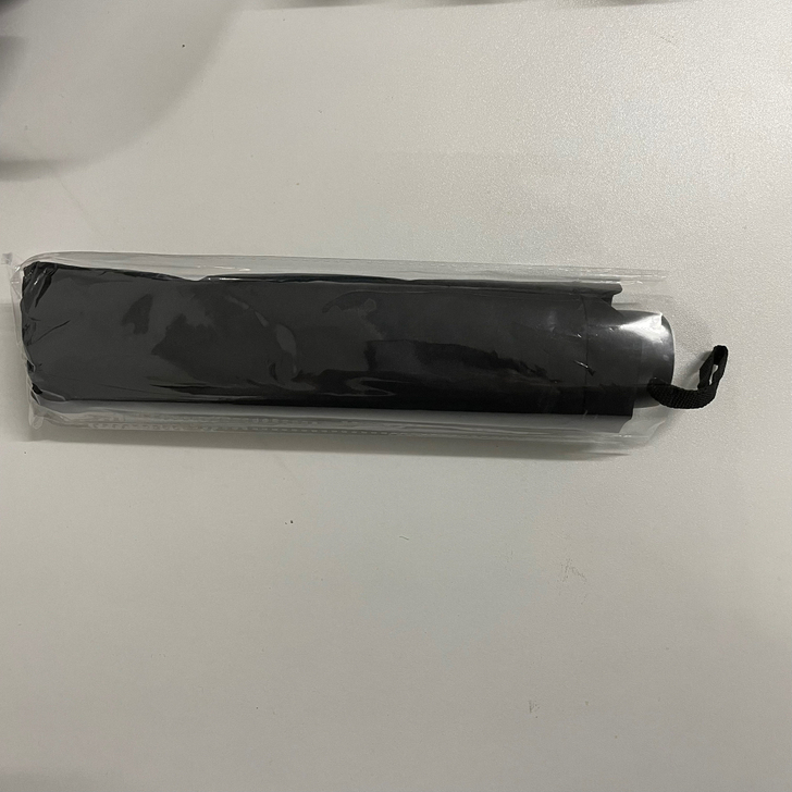 折叠手动雨伞黑色 包邮