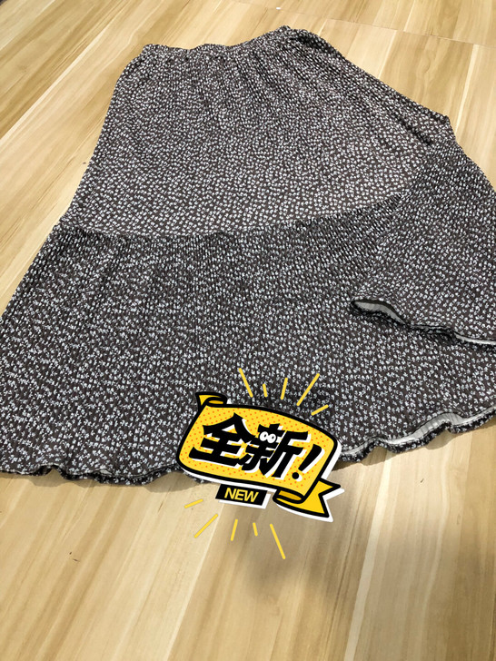 包邮全新缎面绒半身裙 A版蛋糕裙 初秋穿搭...