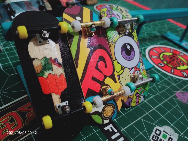 手指滑板退坑出全新，标价只是dt价格，详细...