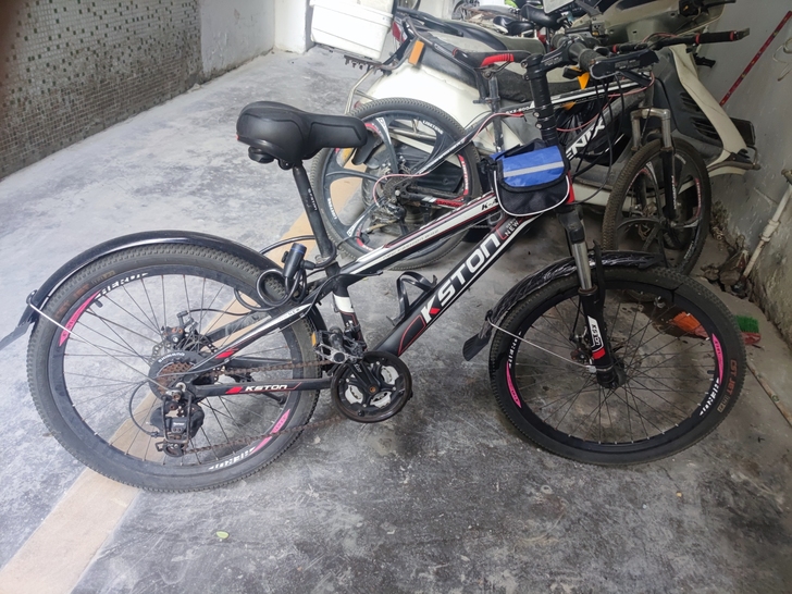 同城看车，车头有增高，可放低。