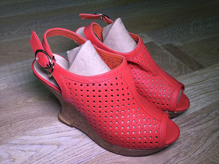 达芙妮 daphne 西瓜红 坡跟 船鞋 女