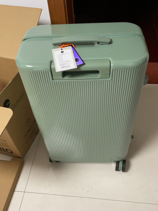 ito旅行箱，女式，24寸全新的，