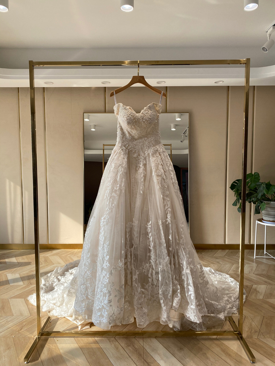 一字肩拖尾白纱L-XXL码