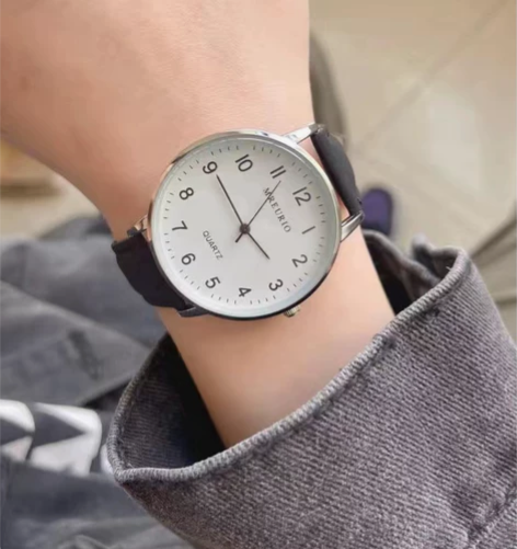 【店铺倒闭】店不开了，亏本处理一批简约考试...