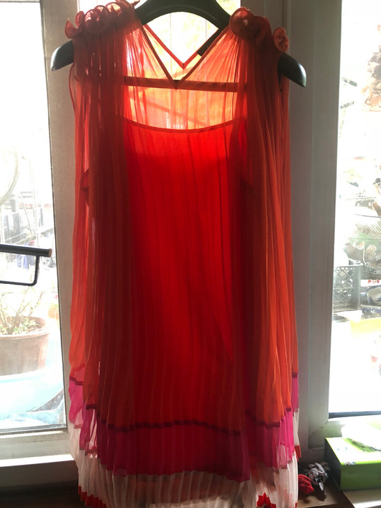 100%真丝百褶连衣裙全新，armani ...