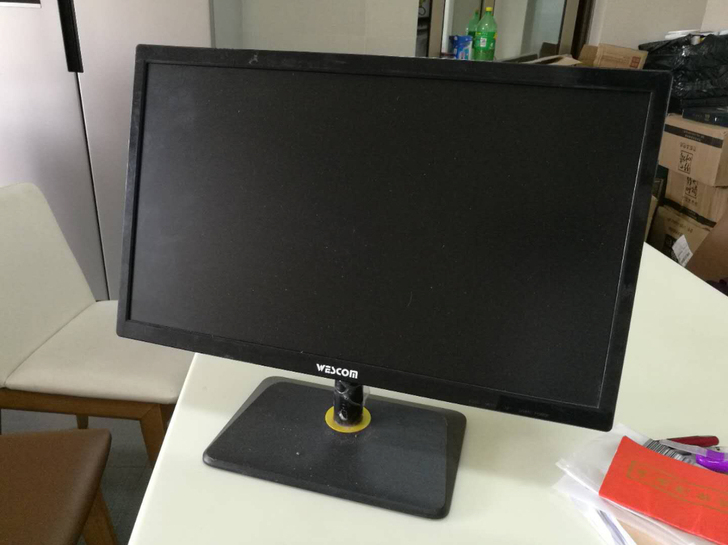 22寸hdmi显示屏二手包邮显示屏19寸液...