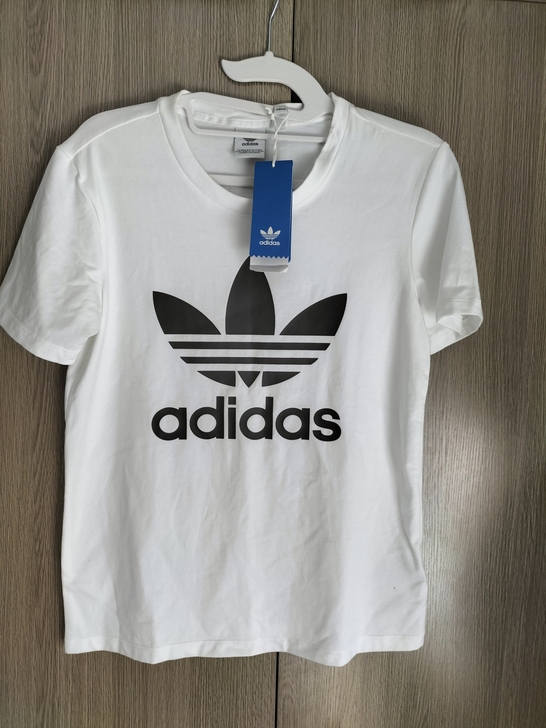 Adidas阿迪达斯三叶草女装 FM330...