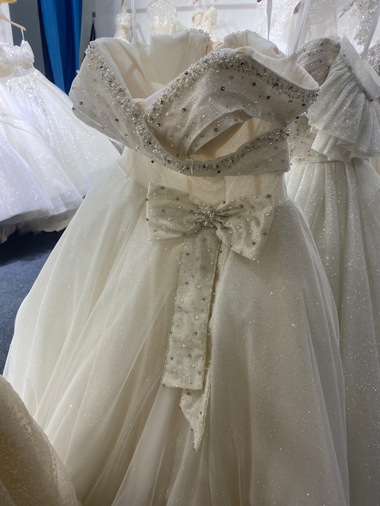 全新大托尾婚纱 200