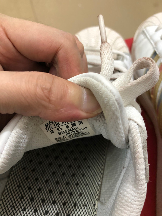 阿迪三叶草44码，喜欢的可以拍下哦！