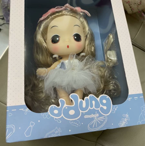 芭蕾冬己娃娃，全新 感兴趣的话点“我想要”...
