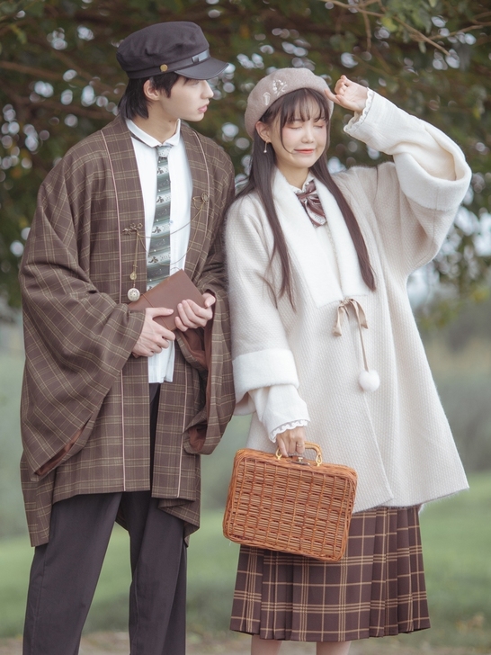 品牌型号 远山乔恰同学少年明制合领披袄M码...