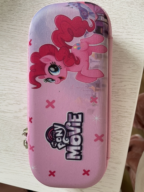 卡通大容量笔袋小学生女生耐摔文具盒幼儿园可...