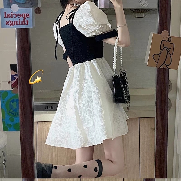 几乎全新 连衣裙，黑白拼，长度如下，尺码L