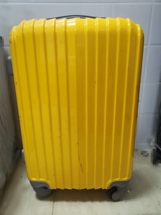 行李箱