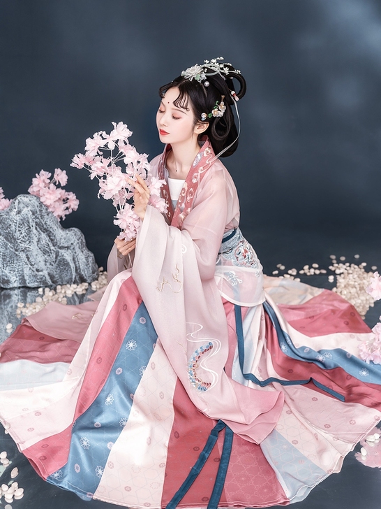 雁卿汉服出租汉服包邮出租钟灵记凤蝶令出租南...
