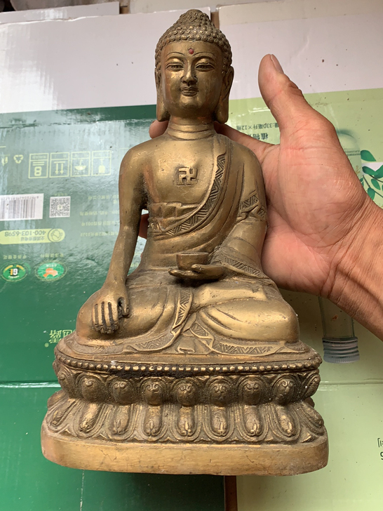 铜佛像收藏品，做工精致漂亮、老东西收藏品、...