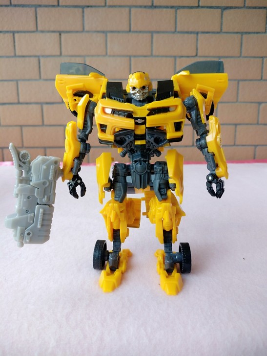 孩之宝 变形金刚  电影版 加强级大黄蜂