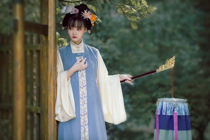 鸾羽家 素华 米黄长衫s码 晚明风 明制汉...