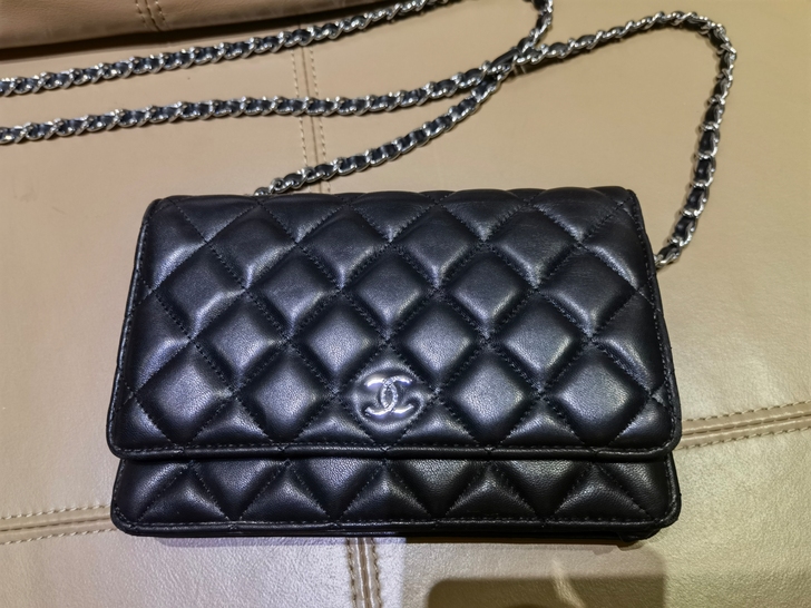 头层羊皮 GF香家，能装下plus的手机，...