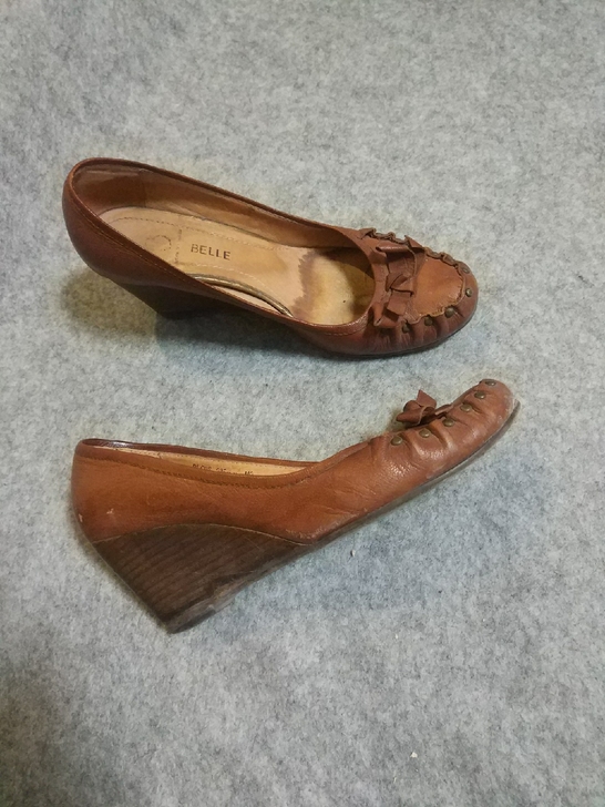 百丽坡跟铆钉羊皮女鞋单鞋皮鞋休闲时装小码欧...