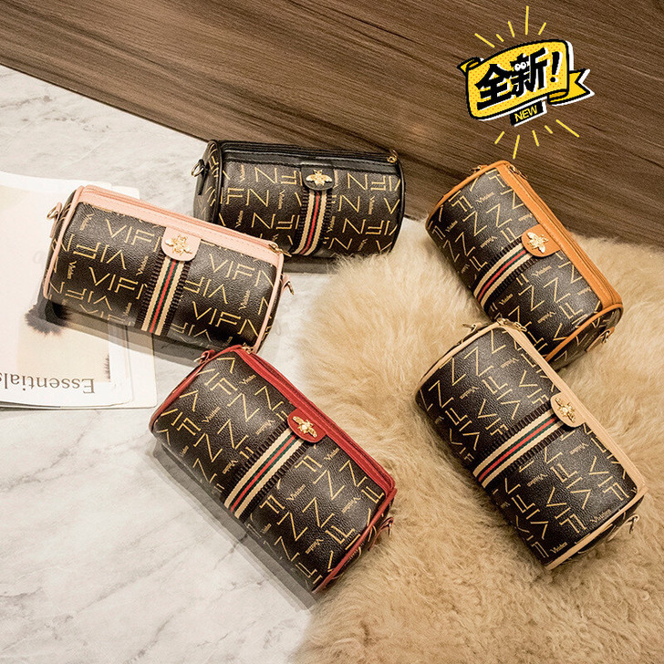 因店铺倒闭，所有包包清仓处理，款式多多，非...