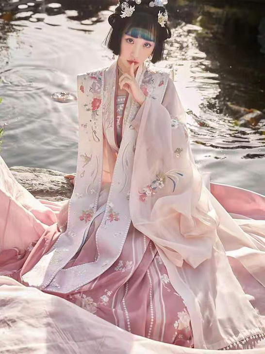 L出十三余晗光玉蕊大全套s