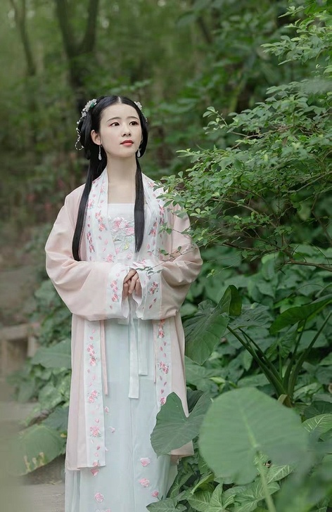 出湖上醉歌二版莺时褙子短款粉色 s码 拍照...