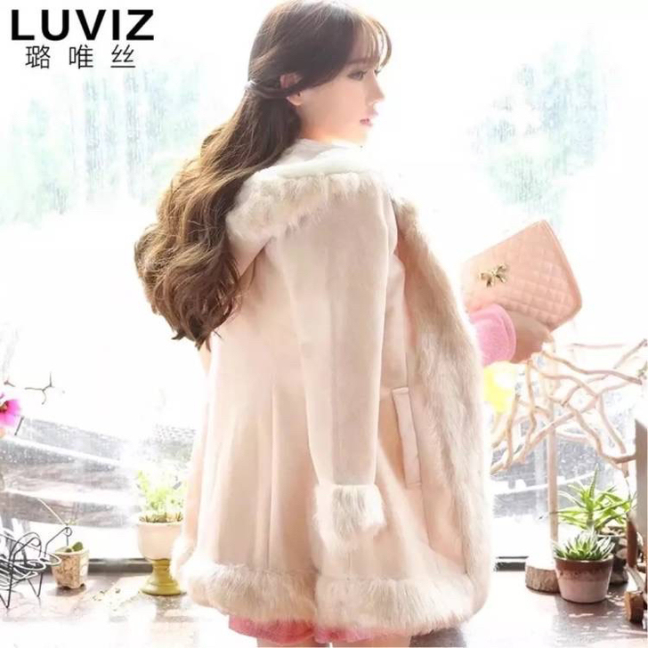 璐唯丝米色毛毛外套 超厚实 内里全是毛 6...