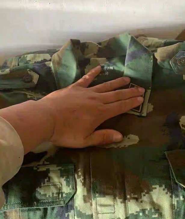 只卖正品，夏季薄款迷彩服，结实耐磨，适合干...