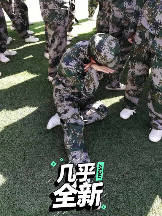 二手包邮迷彩服 包邮送帽子   送腰带