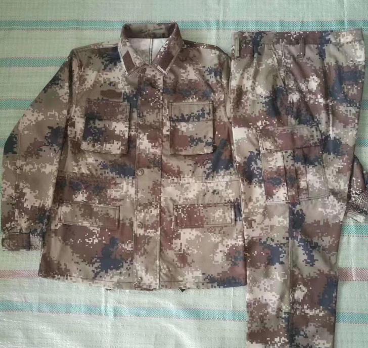 二手迷彩服65一套包邮,无破损,非全新正品...