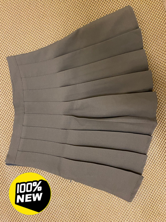 18年入的百褶裙，一直压箱底，9.9新，仅...