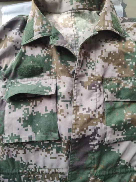 迷彩服二手工作服，七八成新。