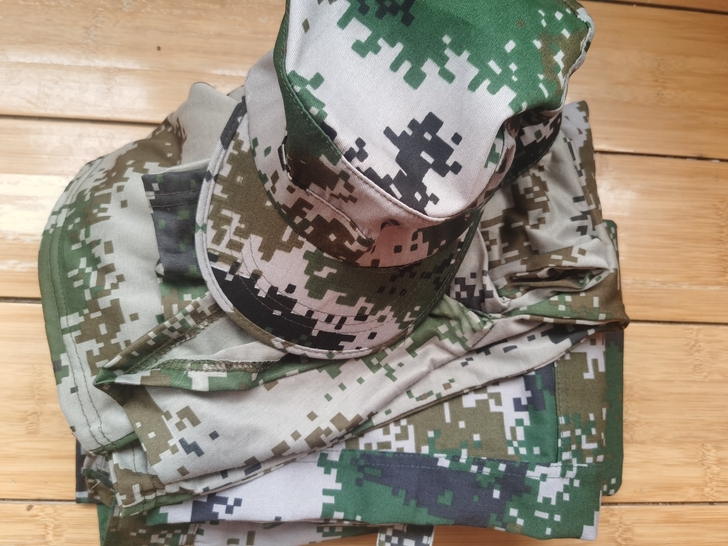 舞台剧迷彩服装，180号码，全新