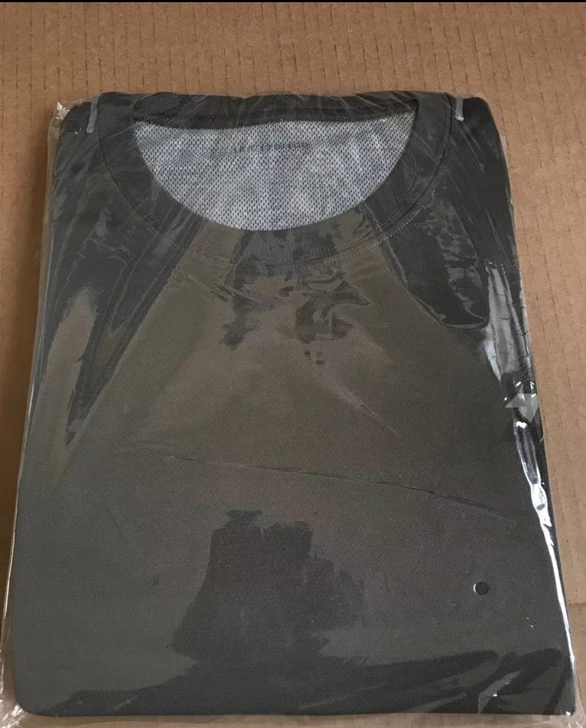 全新体能服,真品包邮,尺码齐全。可直接下单...